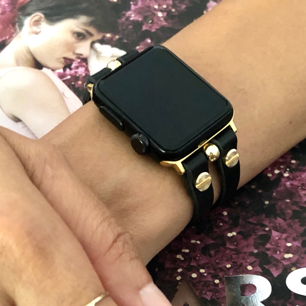 Classic Black & Gold Apple iWatch Leather Bracelet